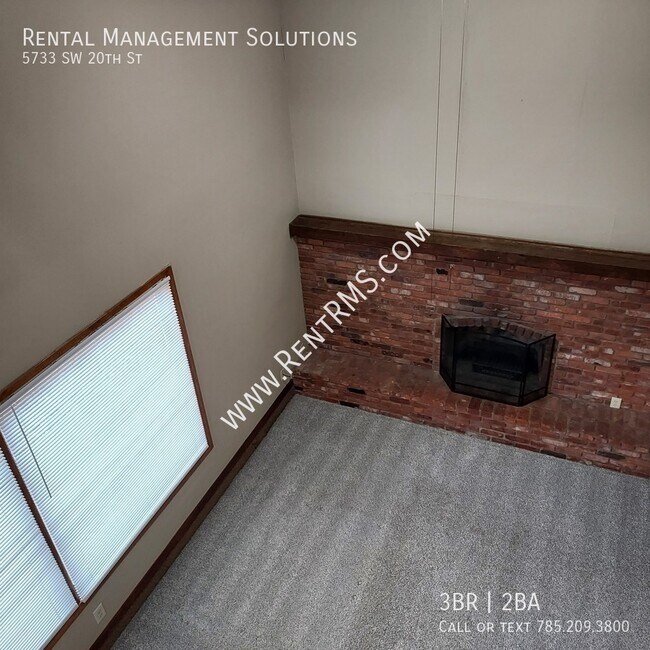 Building Photo - 5733 SW 20th St