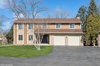 Building Photo - 774 Parkview Ct