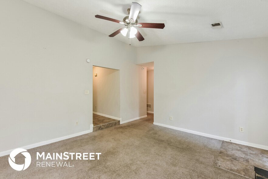 Building Photo - 2070 Corners Cir