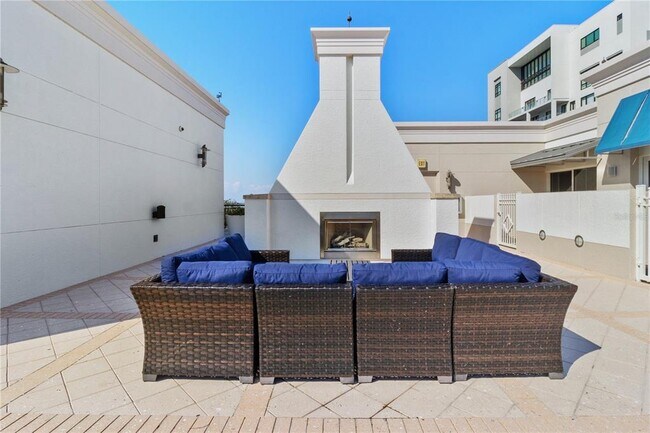 Building Photo - 331 Cleveland St