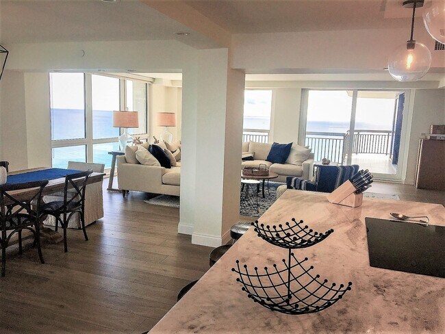 Building Photo - 5380 N Ocean Dr