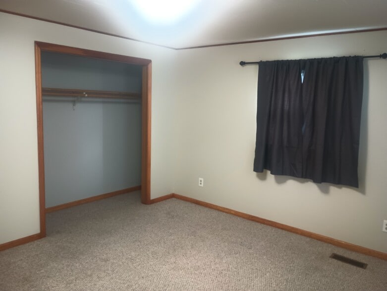 Master - 1039 Old State Highway 8