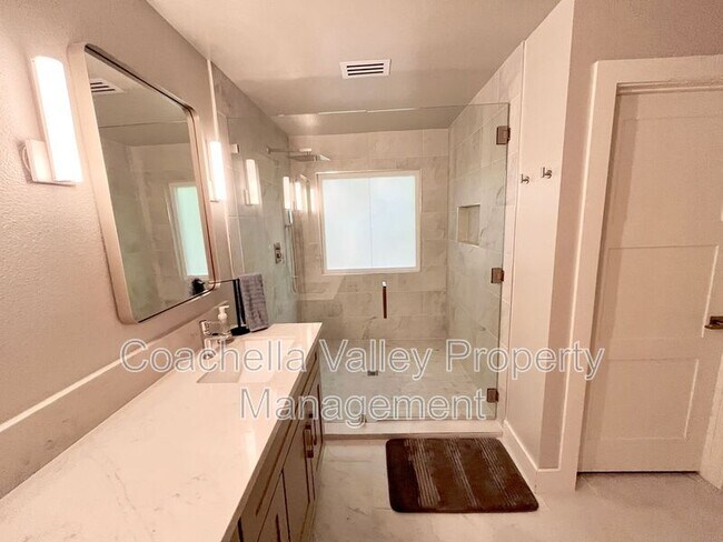 Building Photo - 39866 Newcastle Dr