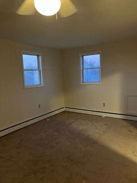 Building Photo - 434 Hazel Ave