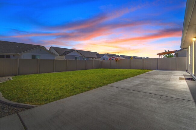 Building Photo - 12087 W Soapstone Dr