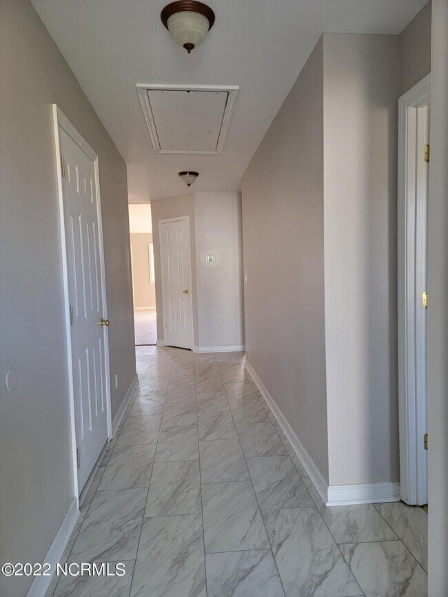 Building Photo - 109 Daughety Ct