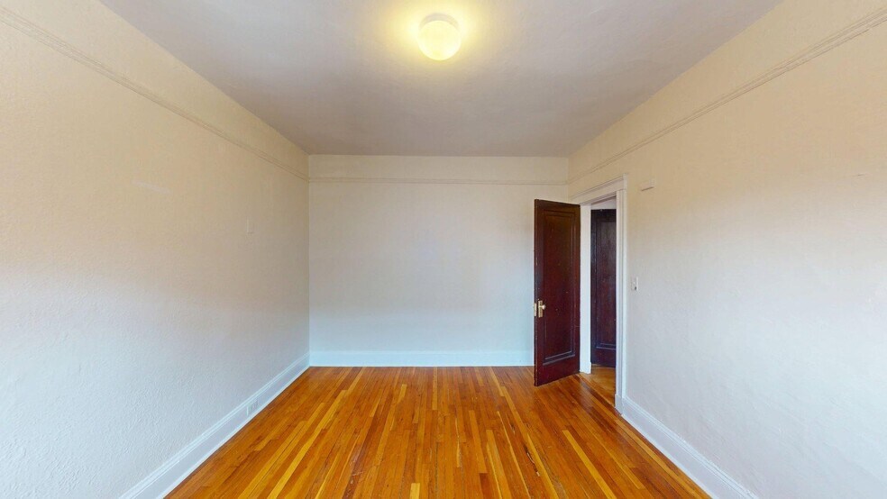 Building Photo - 66 Chiswick Rd