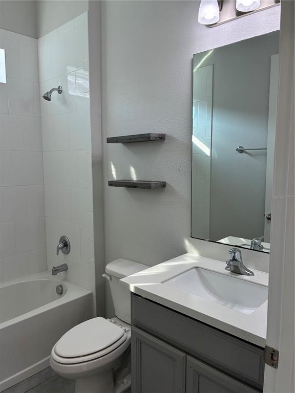 Building Photo - 164 Dalton Cir