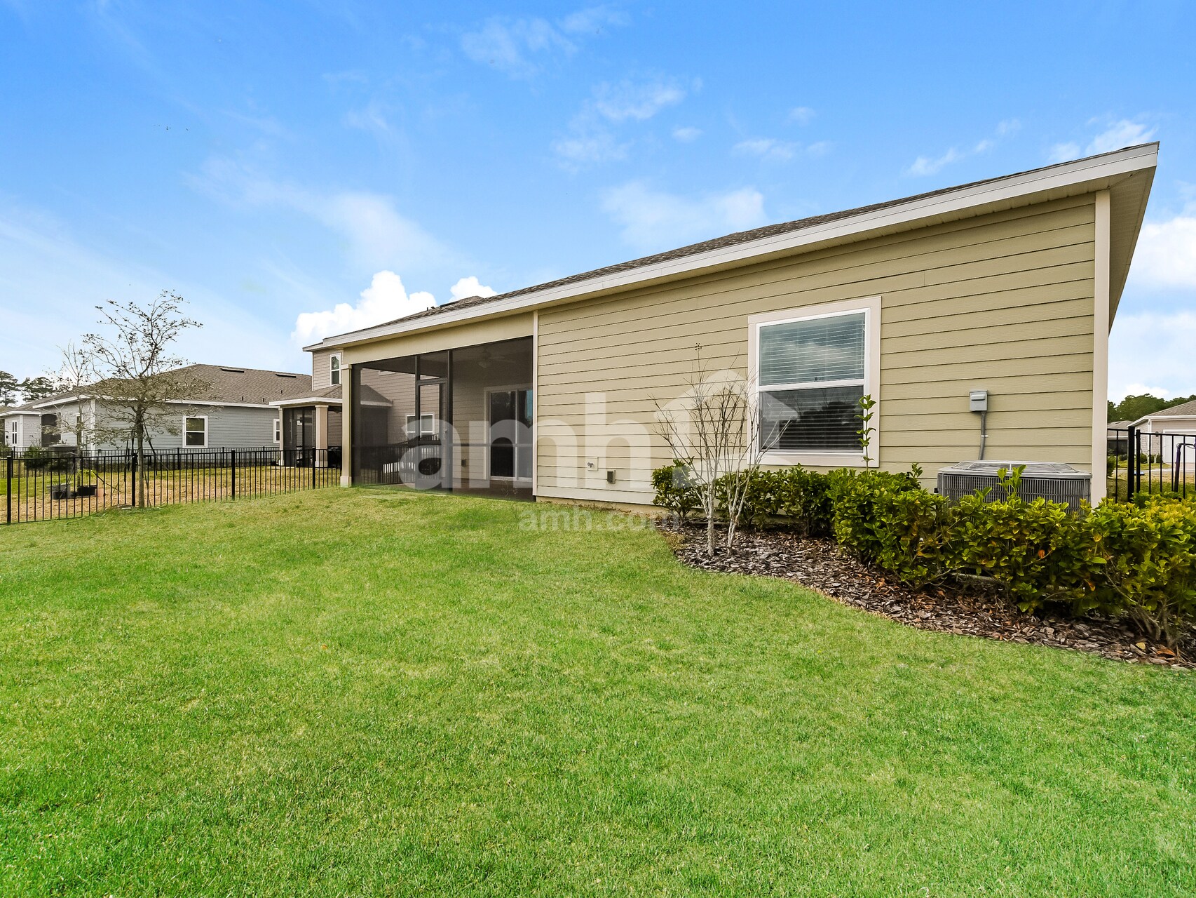 Building Photo - 163 Hemlock Point