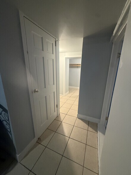 Building Photo - 2210 N Lockwood Ave