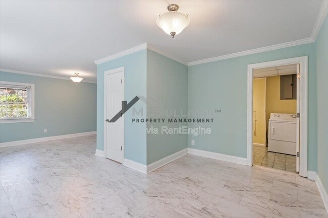 Building Photo - 112 Celeste Cir