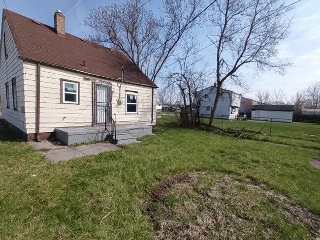 Building Photo - 4080 Isabelle St