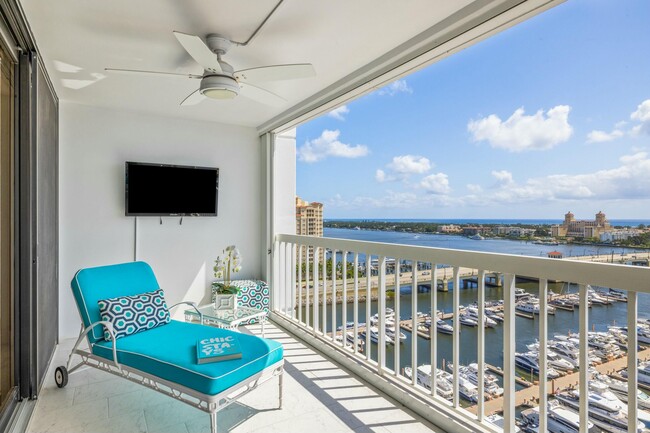 Building Photo - 400 N Flagler Dr