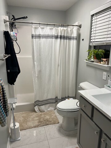 Building Photo - 327 Webster St