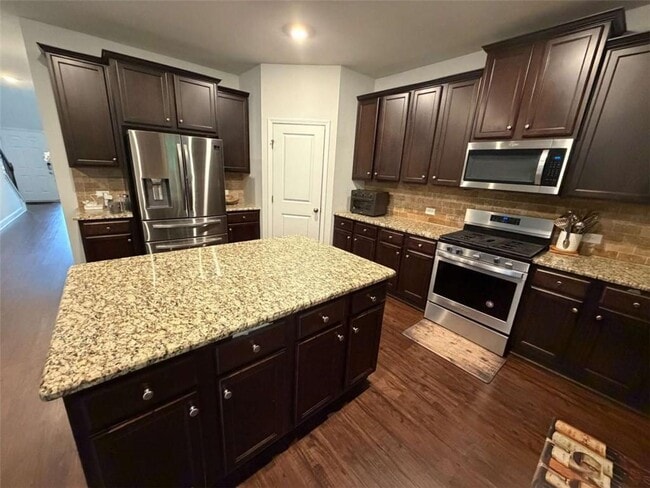 Building Photo - 1510 Kaden Ln