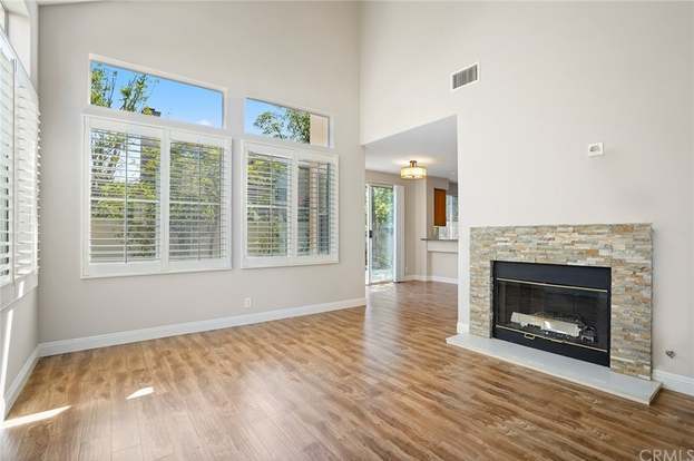 Building Photo - 110 Lessay-