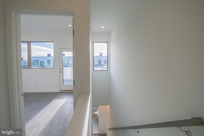 Building Photo - 3013 Evergreen Walk