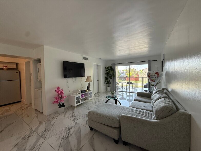 Building Photo - 15241 SW 80th St