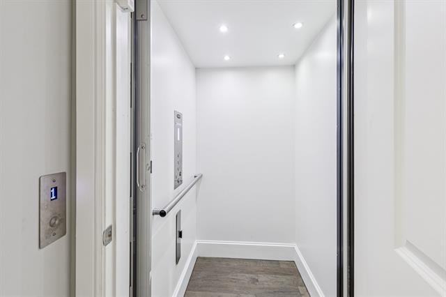 Building Photo - 8 Comillas Dr