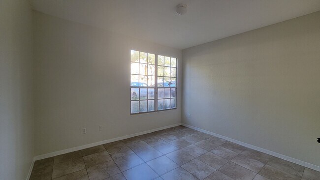 Building Photo - 2/2 First Floor Condo in Azur at Metrowest