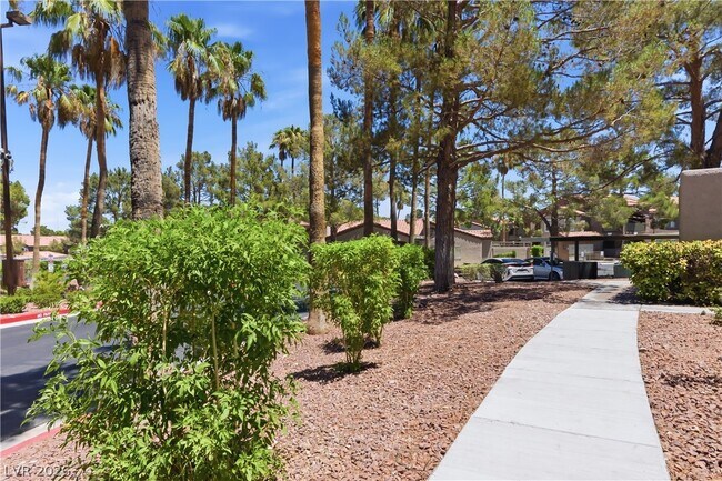Building Photo - 2111 Jetty Rock Dr