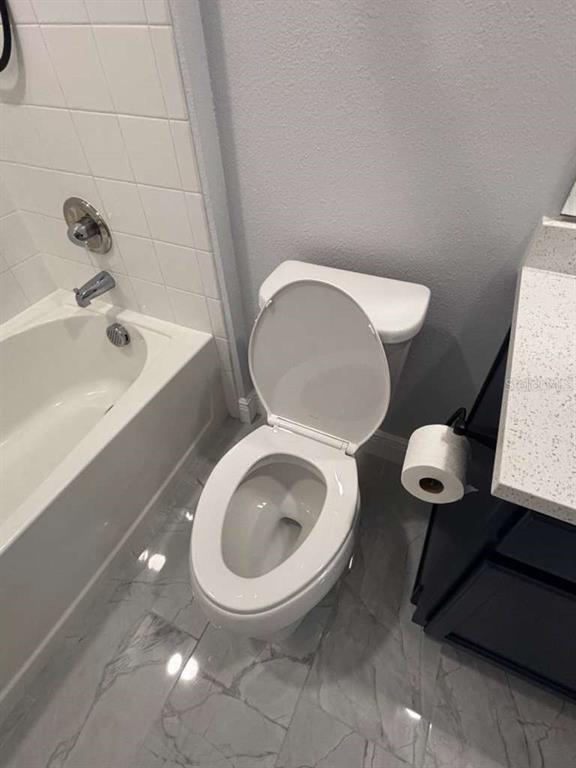 Building Photo - 1174 Haines Dr