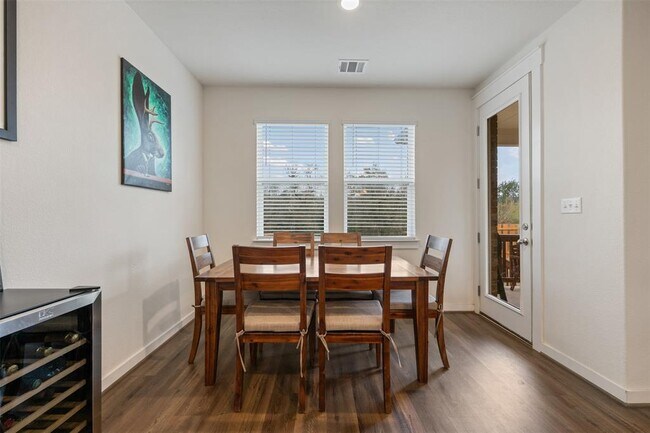 Building Photo - 8204 Prairie Rye Dr