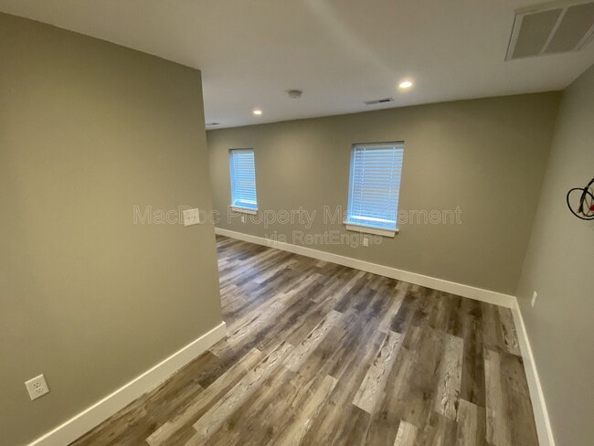 Building Photo - 1115 Winchester St