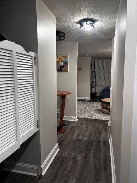 Building Photo - 440 N McClurg Ct