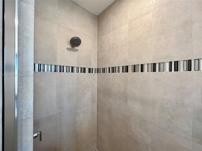 Building Photo - 11 NW 122nd Ave