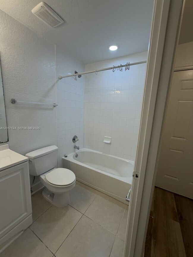 Building Photo - 3335 Palomino Dr