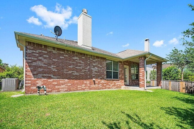Building Photo - 46 Black Swan Ct
