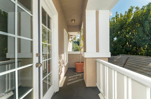 Building Photo - 801 La Vina Ln