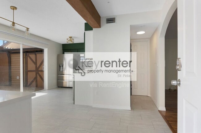 Building Photo - 1833 Clearbrooke Dr