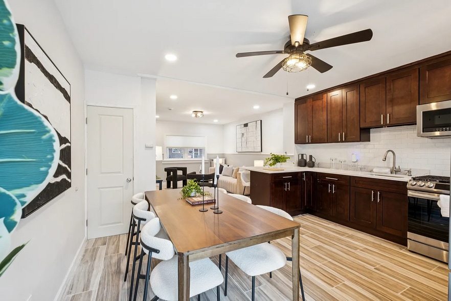 Building Photo - 1543 S Corlies St