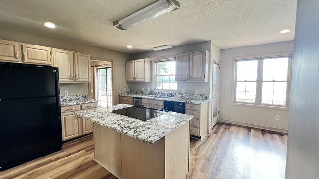 Building Photo - 159 Starboard Bay