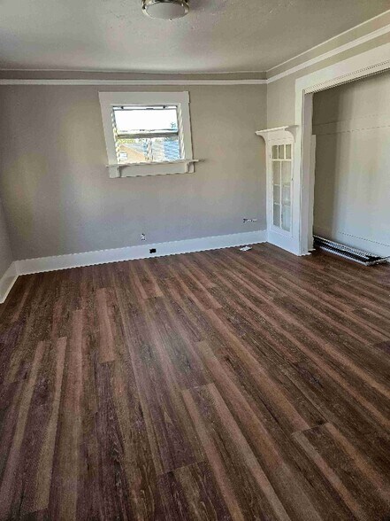 Building Photo - 415 Napa St