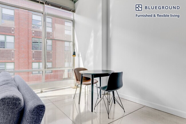 Building Photo - 23 Sidney St