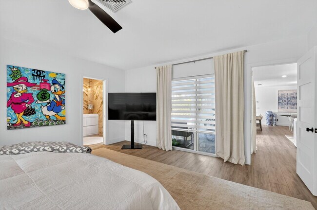 Building Photo - 891 Hickory Terrace