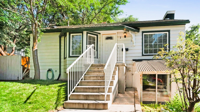 Primary Photo - 1 Gibbs Cir