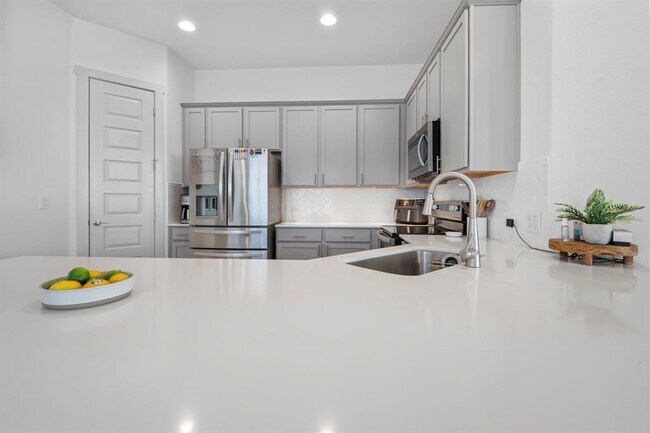 Building Photo - 620 Peace Pipe Way