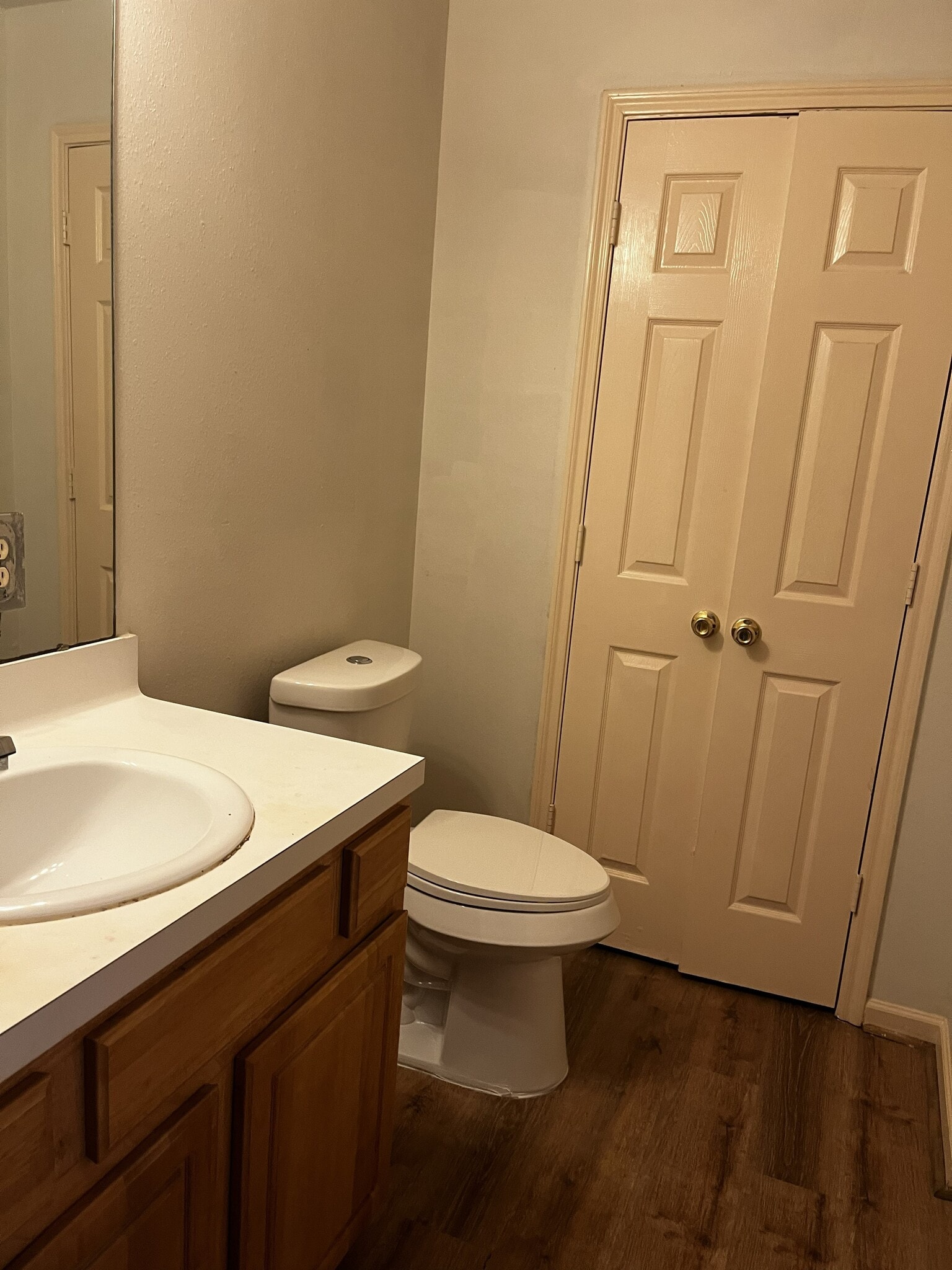 bathroom 2 - 11807 Chetman Dr