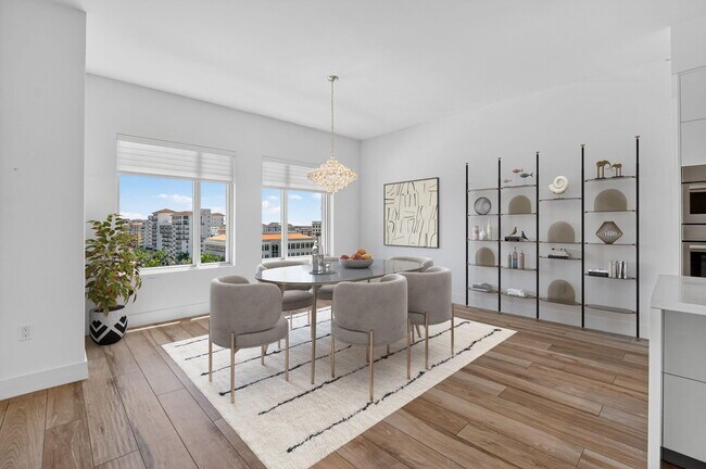Building Photo - 155 E Boca Raton Rd