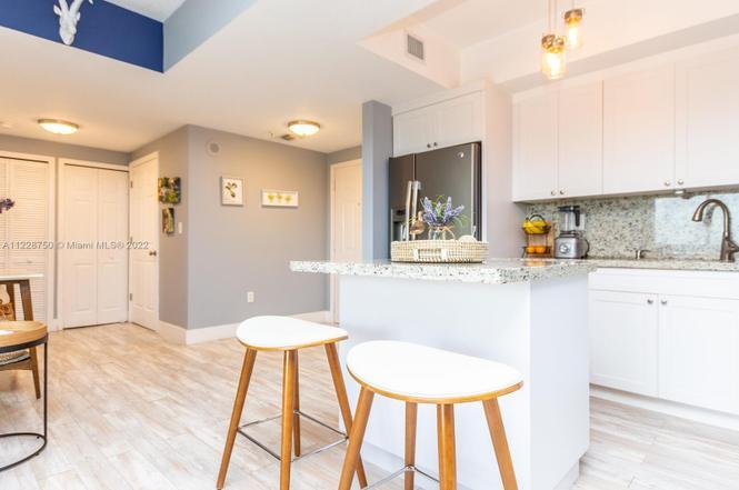 Building Photo - 3500 Coral Way