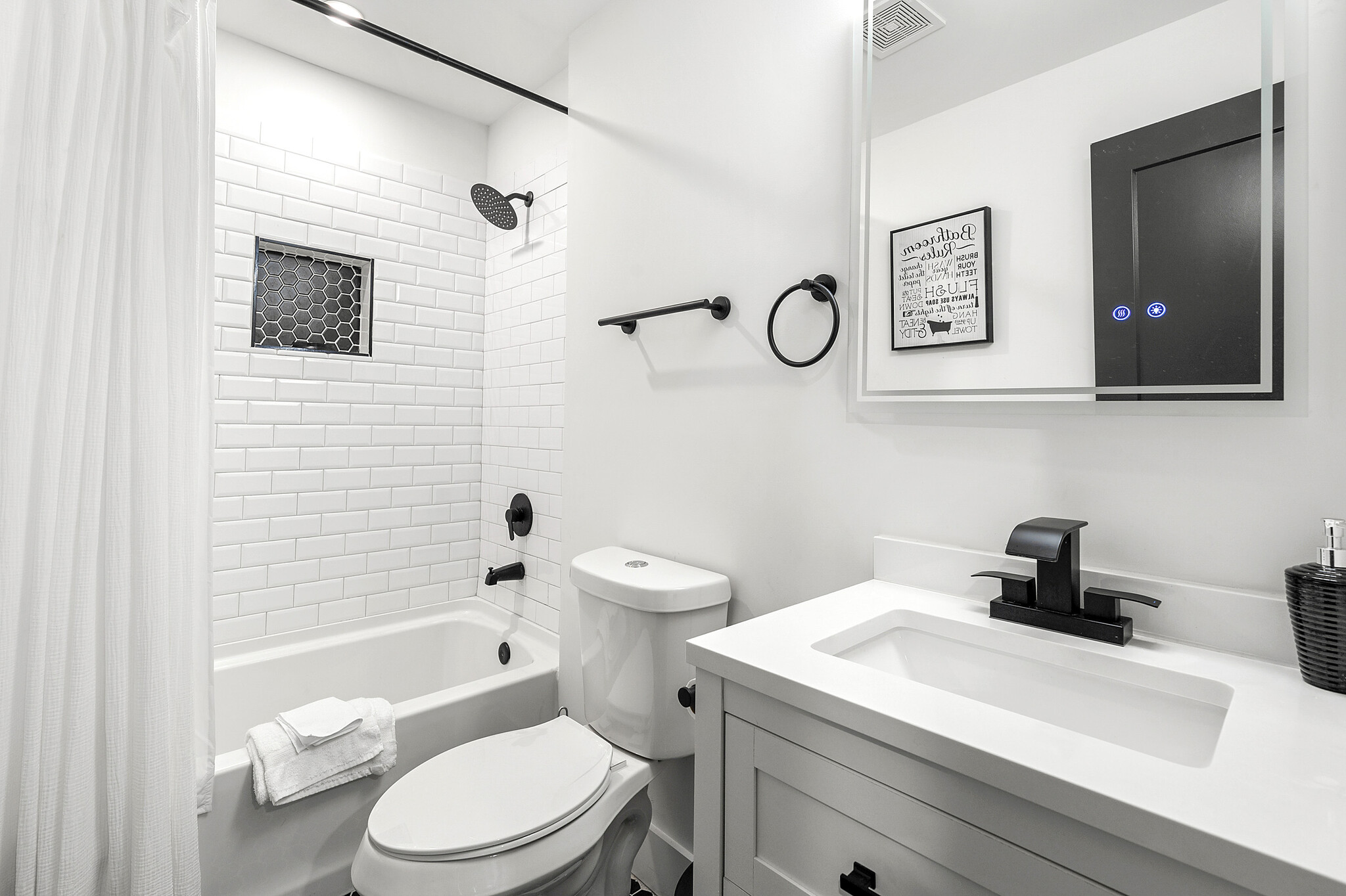 Building Photo - 2310 Tiger Flowers Dr NW