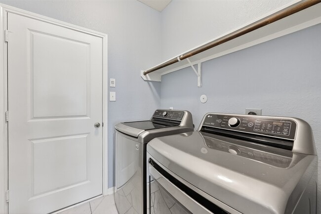 Building Photo - 14618 Twilight Knl Trl