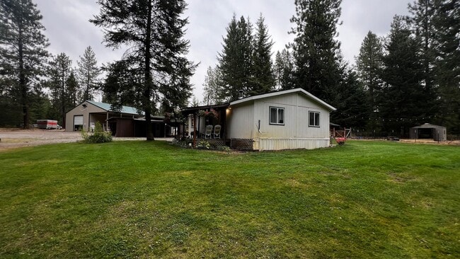 Building Photo - 39210 N Ponderosa Ln