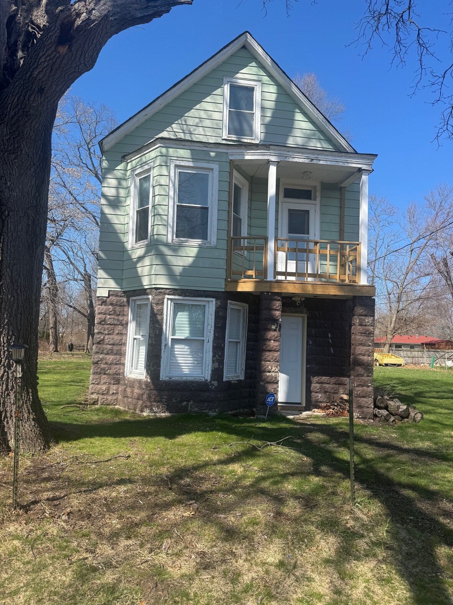 Front of property - 304 Arthur Ave