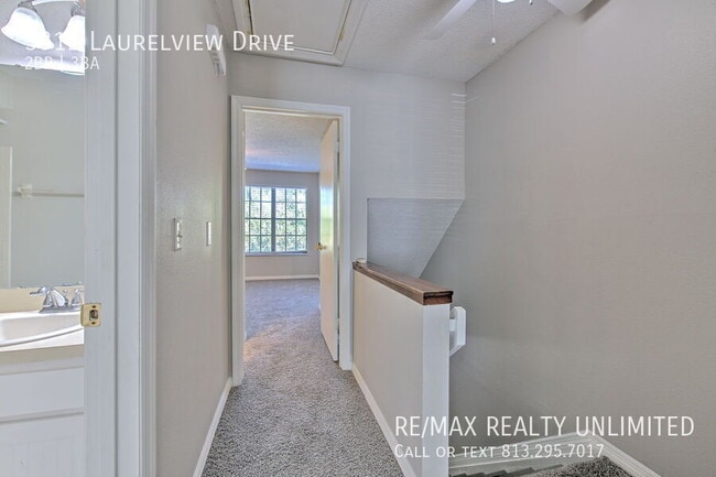 Building Photo - 3312 Laurel View Dr