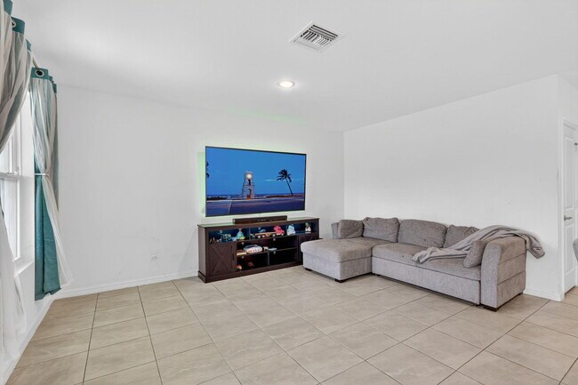 Building Photo - 4954 Armina Pl
